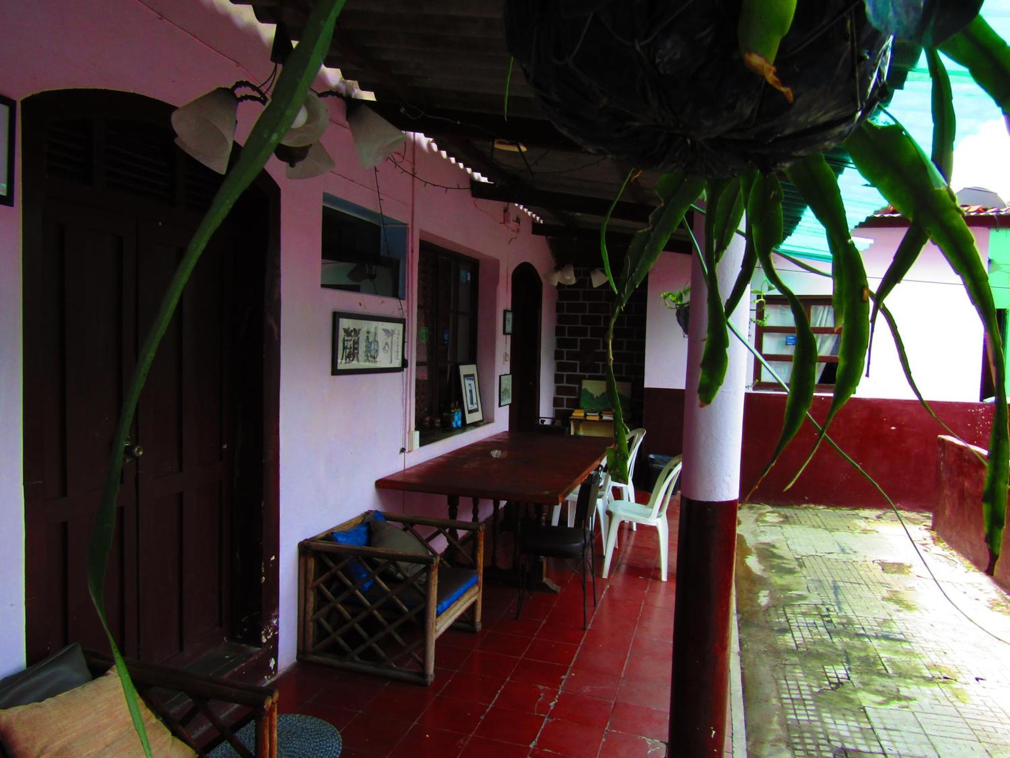 Casa Vieja Guest House Santa Ana Eksteriør billede